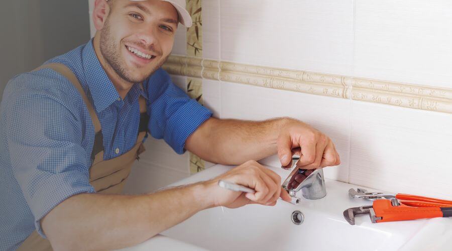 Local tankless water heater installation in Sylvester, TX